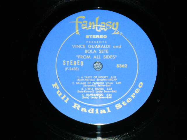 画像: VINCE GUARALDI  & BOLA SETE - FROM ALL SIDES ( Ex+++/MINT-)  :  ) / 1966 US AMERICA ORIGINAL "BLUE  with GOLD PRINT Label" STEREO  Used LP  
