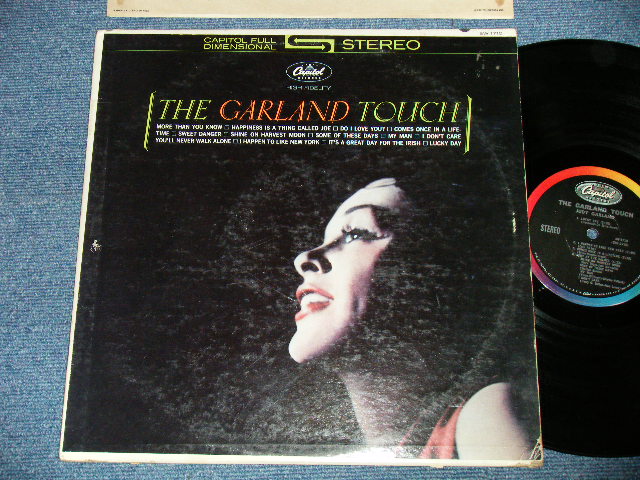 画像1: JUDY GARLAND - THE GARLAND TOUCH ( Ex/Ex+ )  / 1967 US AMERICA ORIGINAL "BLACK with RAINBOW Ring Label" STEREO Used LP  