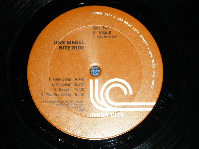 画像: DAN SIEGEL (Guest:JOHN KLEMMER,LEE RITENOUR) - NITH RIDE  (Ex++/MINT-)  / 1980 US AMERICA  ORIGINAL  Used  LP