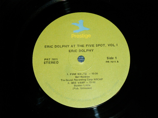 画像: ERIC DOLPHY - AT THE FIVE SPOT, VOL.1 ( Ex+/+/MINT- ) / Early 1970's  US AMERICA "Lime GREEN  Label" Used LP