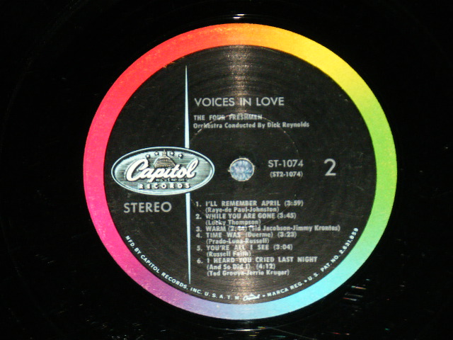 画像: THE FOUR FRESHMEN - VOICES IN LOVE ( Ex-/Ex Looks:Ex- : EDSP)   / 1958 US AMERICA ORIGINAL "BLACK with RAINBOW 'CAPITOL' Logo on LEFT  Label"  STEREO  Used  LP  