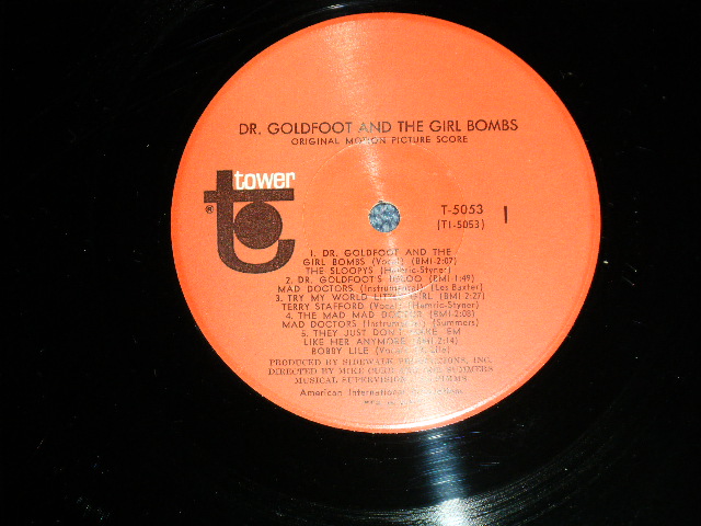 画像: OST （Ｔｈｅ SLOOPYS,MAD DOCTORS,TERRY STAFFORD,BOBBY LILE,PAUL & The PACK,The CANDLES)　- Dr. GOLDFOOT & THE GIRL BOMBS  (Ex+++/MINT- : EDSP )  / 1966 US AMERICA ORIGINAL MONO Used  LP