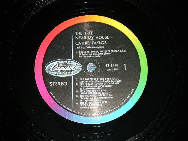 画像: CATHIE TAYLOR - THE TREE NEAR MY HOUSE ( Ex+/Ex+++ ) / 1961US AMERICA ORIGINAL "BLACK with RAINBOW Label CAPITOL Logo on LEFT" STEREO Used  LP