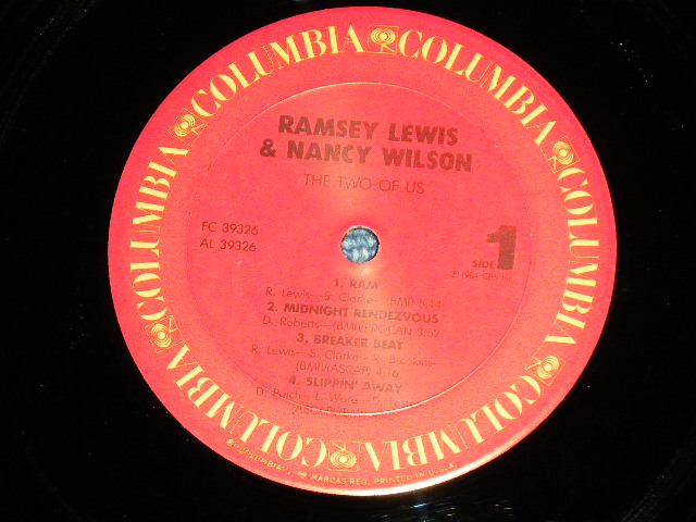 画像: RAMSEY LEWIS & NANCY WILSON - THE TWO OF US ( Ex+/Ex+++ )  / 1984 US AMERICA  ORIGINAL Used  LP
