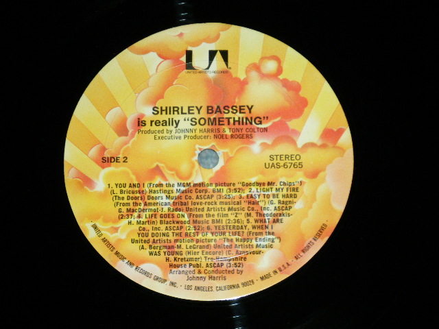 画像: SHIRLEY BASSEY -  IS REALLY "SOMETHING" ( Ex++/MINT- )  / 1970 US AMERICA ORIGINAL Used LP 