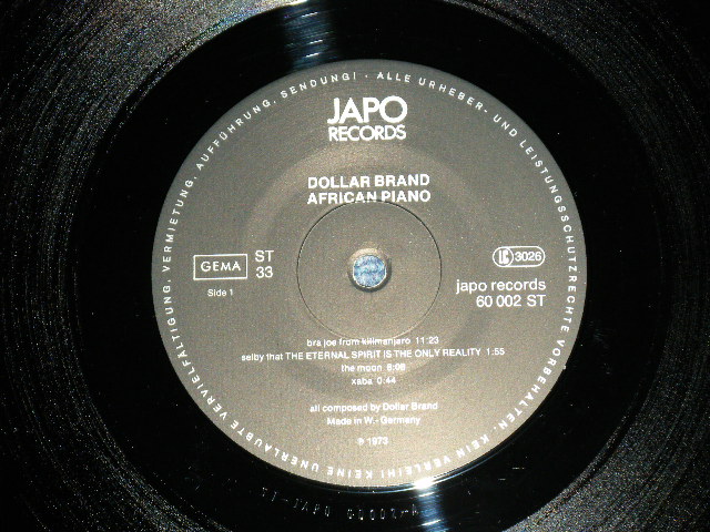 画像: DOLLAR BRAND - CAPE TOWN FRINGE (VG+++/Ex+ TAPE SEAM, Cut out, Feel Noise) / 1977 US AMERICA ORIGINAL Used LP 