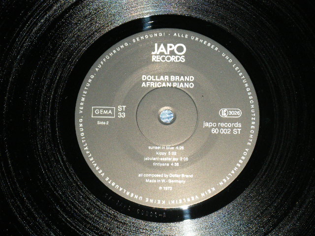 画像: DOLLAR BRAND - AFRICAN PIANO (MINT-/MINT-) / 1980 Version WEST-GERMANY GERMAN REISSUE Used LP 