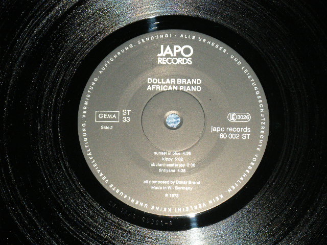 画像: DOLLAR BRAND - JOHNNY DYANI - ECHOES FROM AFRICA (MINT-/MINT-) / 1979 WEST-GERMANY GERMAN ORIGINAL Used LP 