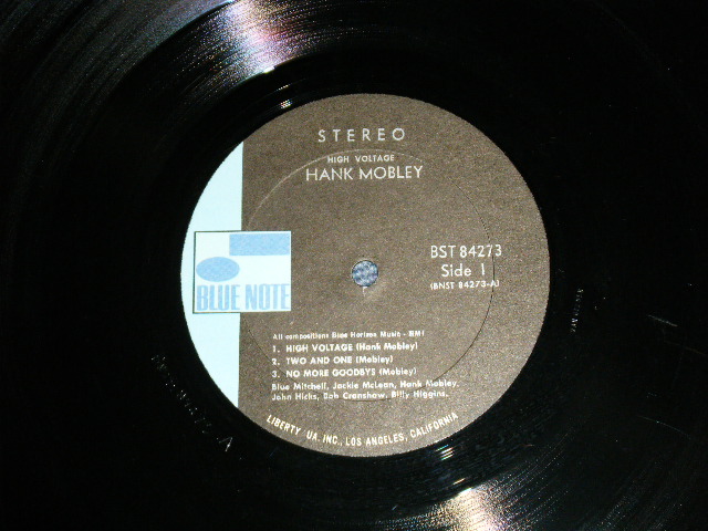 画像: HANK MOBLEY - HI VOLTAGE ( Ex+/MINT- : SWOBC ) / 1970 Version US AMERICA REISSUE "BLACK with LIGHT BLUE LOGO on LEFT SIDE Labell" Used LP 