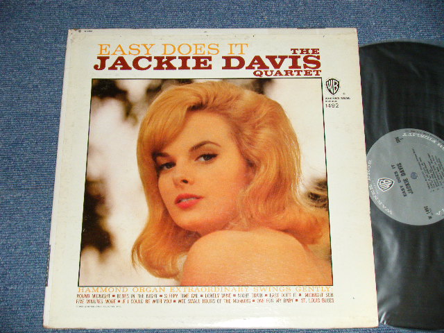 画像1: THE JACKIE DAVIS QUARTET - EASY DOES IT  ( Ex++/Ex+++ Looks:Ex++)  / 1963 US AMERICA ORIGINAL 1st Press "GRAY Label"   MONO Used LP  