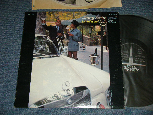 画像1: JIMMY SMITH -  LIVIN' IT UP ( Ex++, Ex/Ex+++ A-4,5:Ex :BB ) / 1968 US AMERICA   ORIGINAL STEREO Used LP  