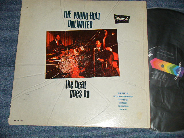 画像1: THE YOUNG-HOLT UNLIMITED - THE BEAT GOES ON ( Ex+/Ex++ BB )  / 1967 US AMERICA ORIGINAL "MONO" Used  LP 