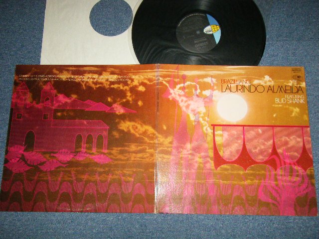 画像1: LAURINDO ALMEIDA featuring BUD SHANK - BRAZILLIANCE   (Ex+++/MINT-) / 1967 US AMERICA ORIGINAL STEREO  Used LP