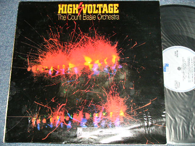 画像1: COUNT BASIE  - HIGH VOLTAGE  (Ex-/Ex++ WTRDMG) / 19  US AMERICA ORIGINAL  Used LP  