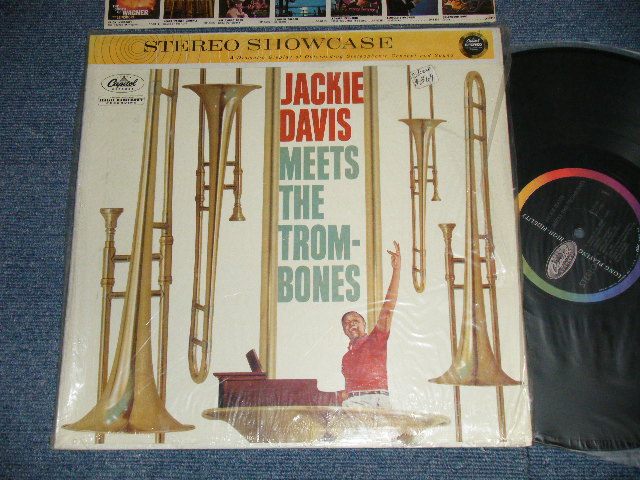 画像1: JACKIE DAVIS - MEETS THE TROMBONES  (MINT-/MINT-)  / 1959 US AMERICA ORIGINAL "BLACK with RAINBOW CAPITOL Logo on LEFT Label" STEREO Used LP 