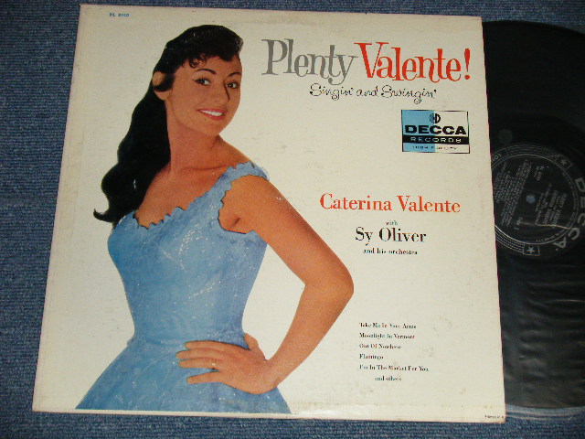 画像1: CATERINA VALENTE with SY OLIVER and His ORCHESTRA - PLENTY VALENTE! SINGIN' AND SWINGIN'  (Ex+/MINT- SWOBC) / 1957 US AMERICA ORIGINAL 1st Press "BLACK with SILVER PRINT Label"  MONO Used LP