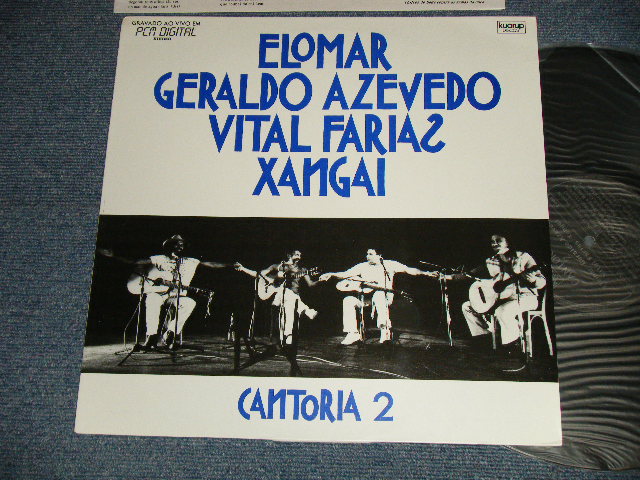 画像1: Elomar, Geraldo Azevedo, Vital Farias, Xangai (BRAZILIAN FOLKY LATIN) - Cantoria 2 (With INSERTS) (Ex+++/MINT- Looks:Ex+++) / 1988 BRAZIL ORIGINAL Used LP 