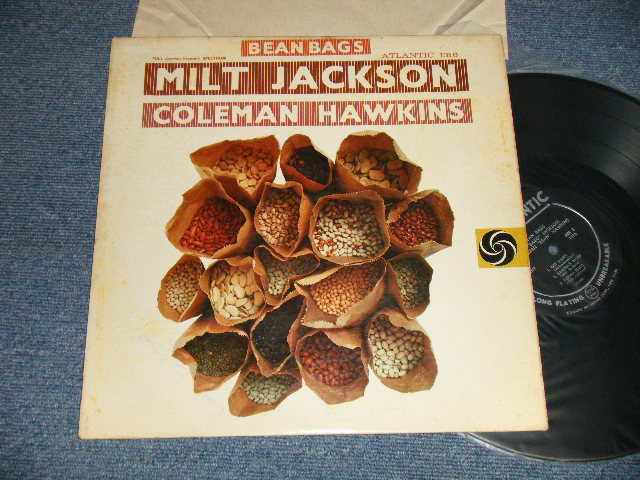 画像1: MILT JACKSON (MJQ) & CALEMAN HAWKINS - BEAN BAGS (Ex++, Ex+/+++/Ex)  / 1959 US AMERICA ORIGINAL "BLACK With SILVER PRINT Label" MONO Used LP