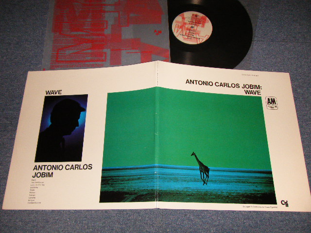 画像1: ANTONIO CARLOS JOBIM - WAVE (MINT-/MINT-)  / 1983 Version US AMERICA  REISSUE #"REMASTERED" Used LP 