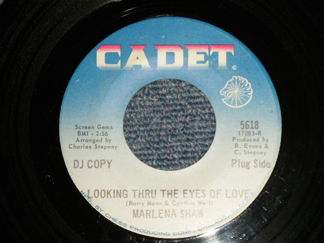 画像1: MARLENA SHAW - A)LOOKING THRU THE EYES OF LOVE  B)ANYONE CAN NONE A MOUNTAIN (Ex++/Ex++)/ 1968 US AMERICA ORIGINAL Used 7" 45 Single