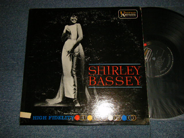 画像1: SHIRLEY BASSEY -  SHIRLEY BASSEY (Ex-/Ex+ EDSP, TOC)  / 1962 US AMERICA ORIGINAL 1st Press "BLACK Label" MONO Used LP 