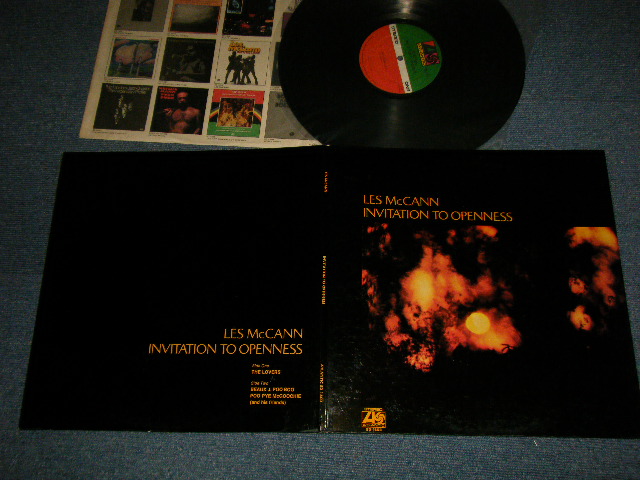画像1: LES McCANN - INVITATION TO OPENNESS (Ex+++/Ex+++)   / 1974 Version US AMERICA RE-PRESS / 2nd Press "75 ROCKFELLER Label" Used LP 