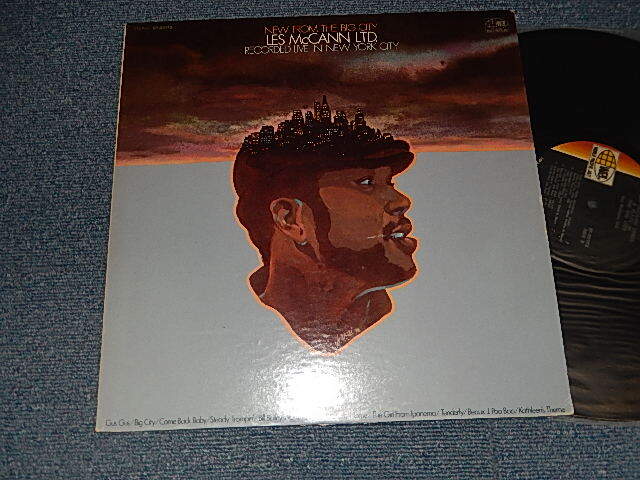 画像1: LES McCANN -  SINGS & PLAYS IN THE BIG CITY (Ex+/Ex++ CUT OUT, EDSP) / 1970 US AMERICA ORIGINAL "PROMO" Used LP 