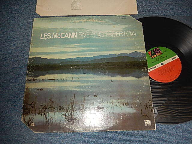 画像1: LES McCANN - RIVER HIGH, RIVER LOW (With CUSTOM INNER) (Ex/Ex+++ BB, CUT OUT, EDSP, WOFC) / 1976 US AMERICA ORIGINAL "1st Press Label"  Used LP 