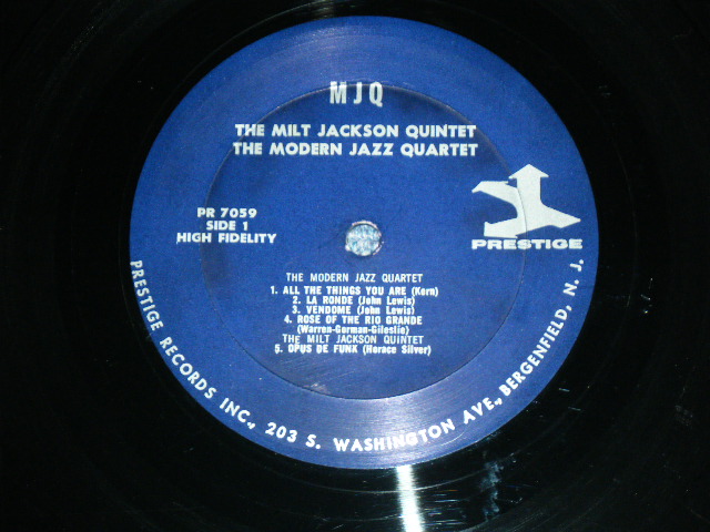 画像: MODERN JAZZ QUARTET + MILT JACKSON QUARTET -  MODERN JAZZ QUARTET + MILT JACKSON QUARTET /  1960's  US Dark Blue With SILVER Print Label MONO LP 